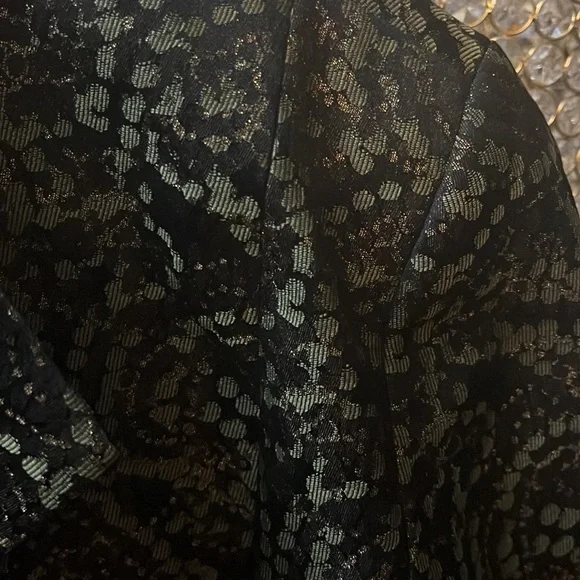 E.M.R two piece suit 18 - Picture 2 of 4